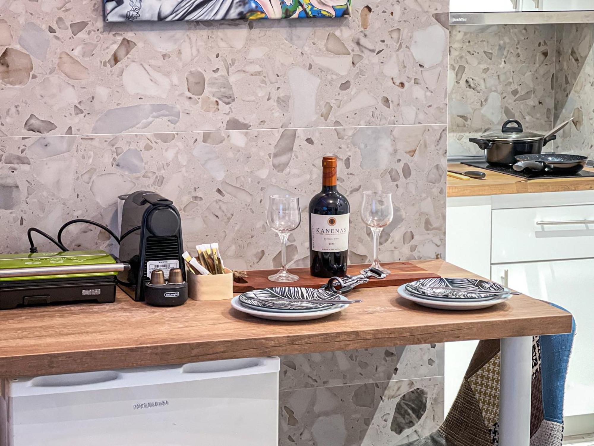 Ikaros Welcome Stay Downtown Loft - Explore Center By Foot - Close To Arch Of Galerius เทสซาโลนิกิ ภายนอก รูปภาพ