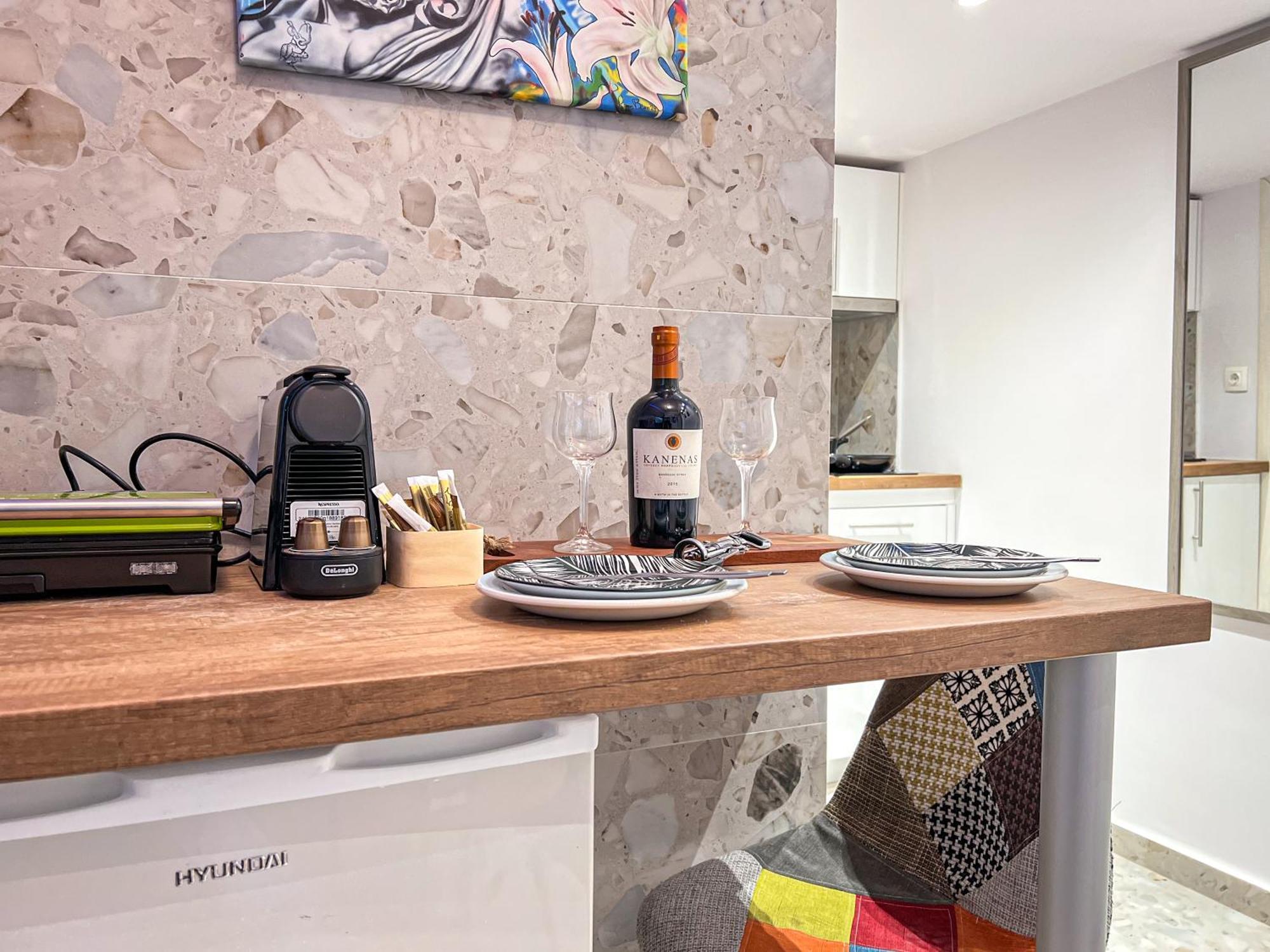 Ikaros Welcome Stay Downtown Loft - Explore Center By Foot - Close To Arch Of Galerius เทสซาโลนิกิ ภายนอก รูปภาพ