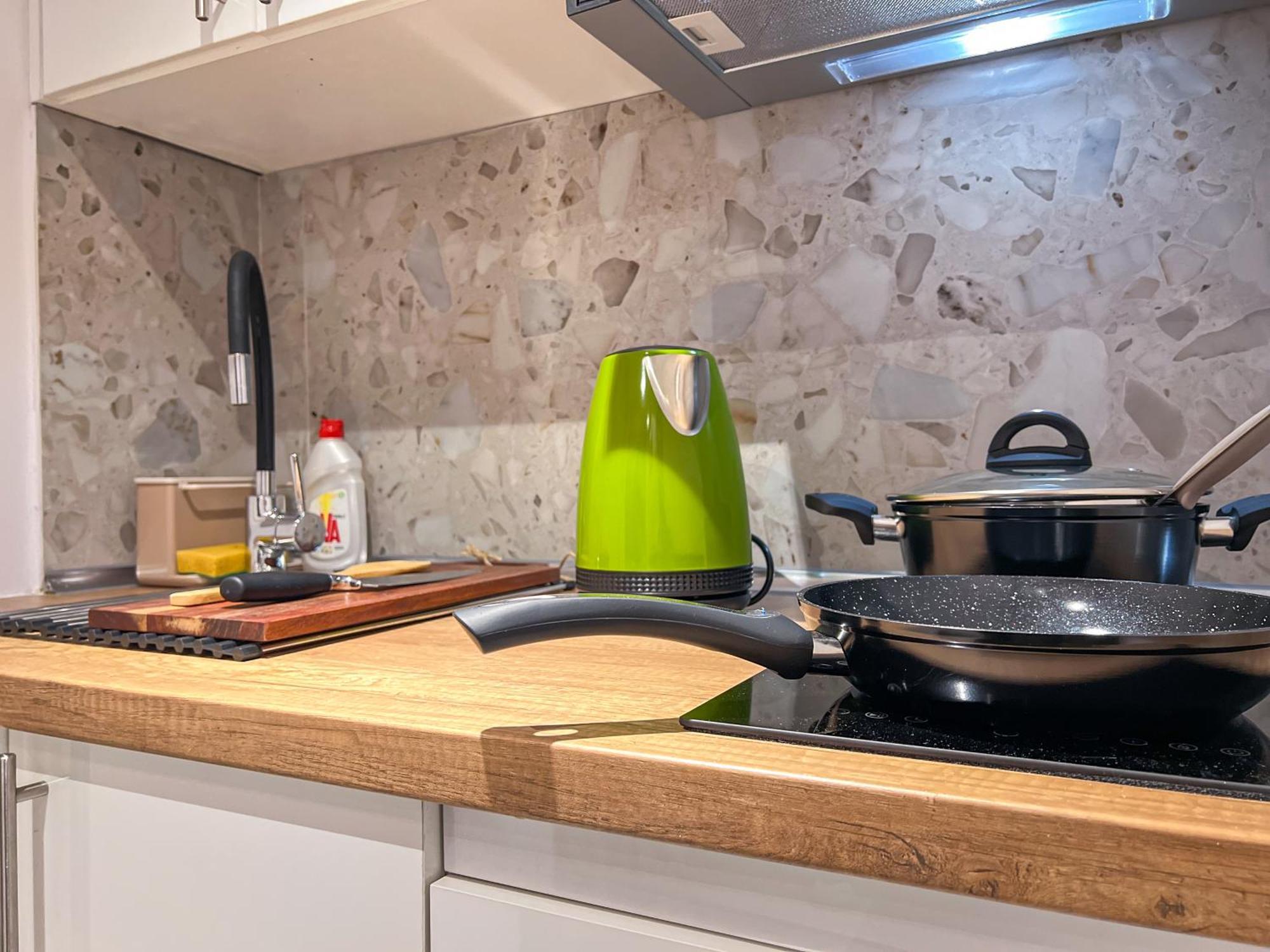 Ikaros Welcome Stay Downtown Loft - Explore Center By Foot - Close To Arch Of Galerius เทสซาโลนิกิ ภายนอก รูปภาพ